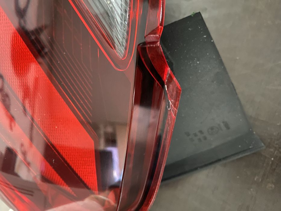 Stop dreapta Dacia Logan 3 facelift sedan berlina( logo nou)