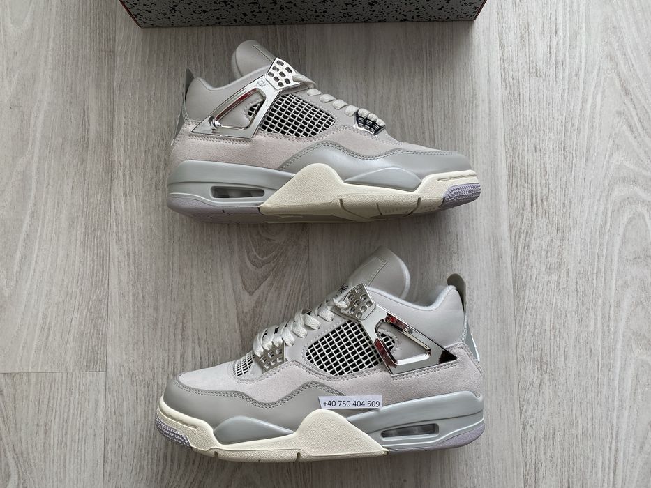 Jordan 4 Retro Frozen Moments 40