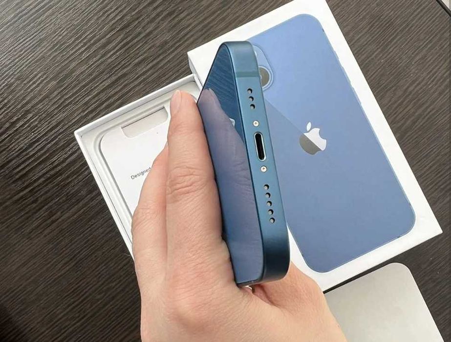 продам iPhone 13 128gb