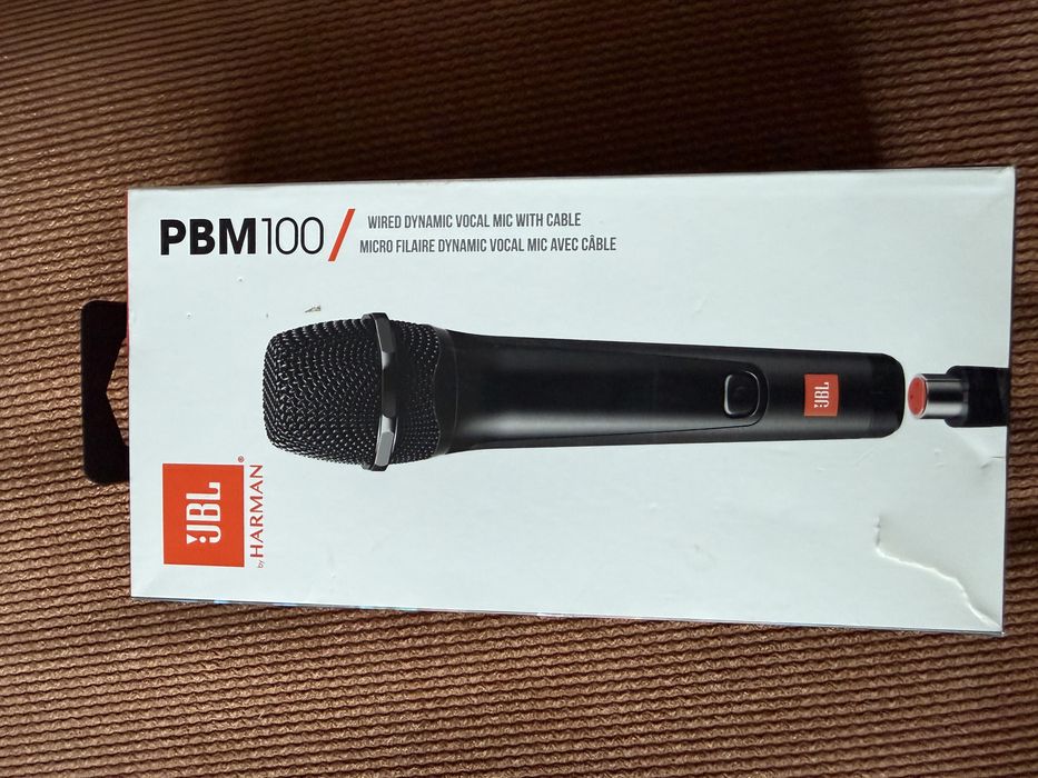Microfon cu fir JBL