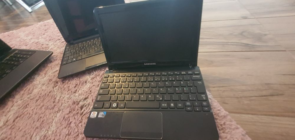 Laptopuri  în stare buna