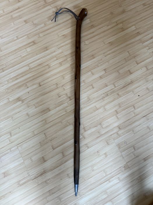 Baston lemn , impecabil