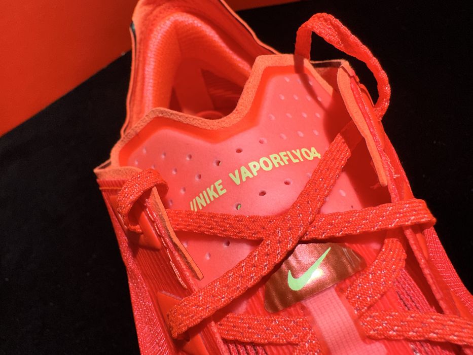 Оригинални! Nike ZoomX Vaporfly Next% 4 - 49.5 Shoemag