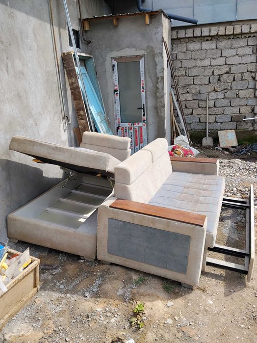 Продам диван уголок