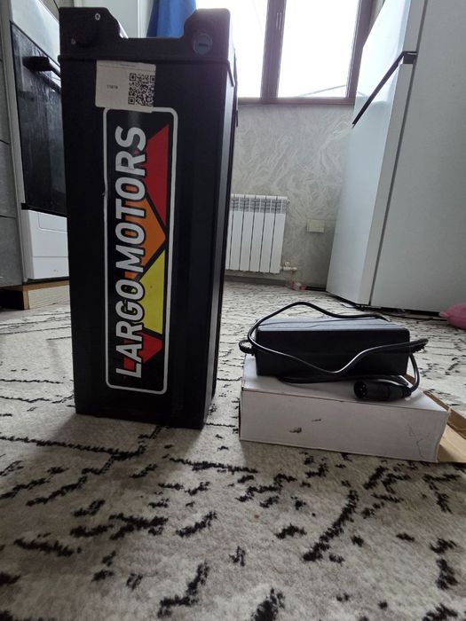 LARGO MOTORS  sotiladi