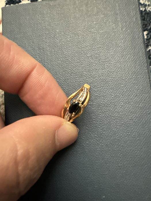 тилла сирга 2,4 грамм нархи 2 миллион.             келишилади