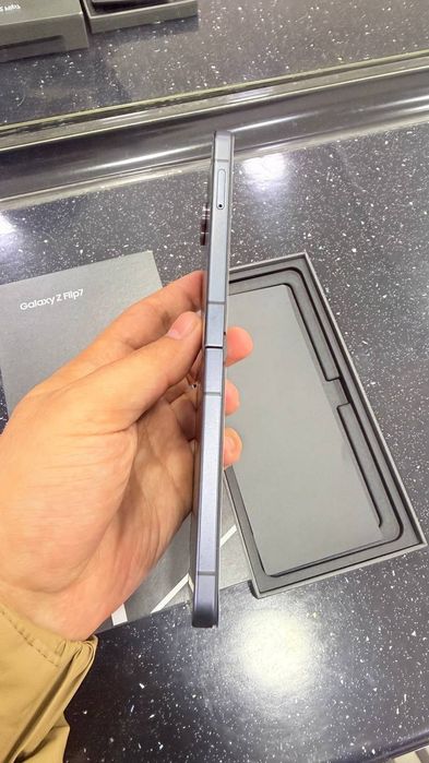 Samsung galaxy z flip7 256gb