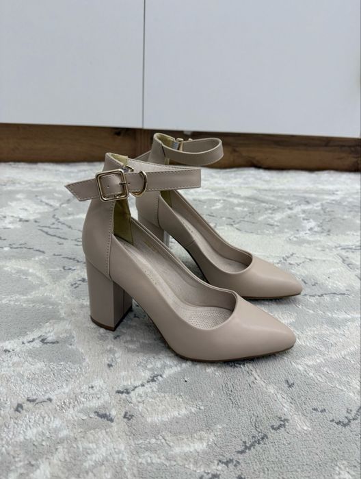 Продам туфли женские