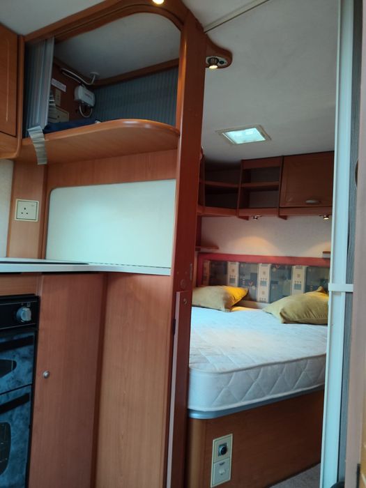 Rulota Bailey 2008  pat fix frantuzesc motor mover greutate 972kg