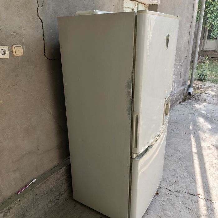 Продоется холодильник
