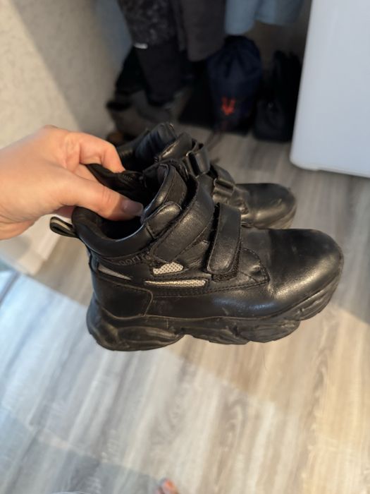 Продам обувь на мальчика