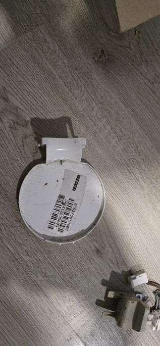 Пералня Whirlpool с горно пълнене за части