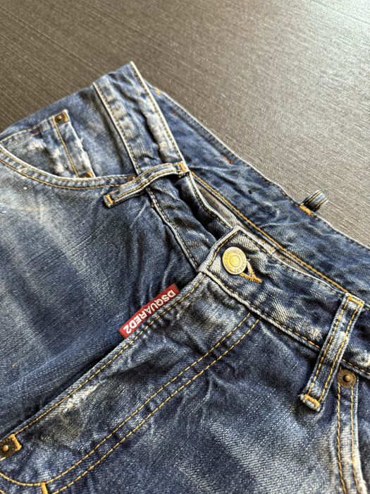 КАТО НОВИ 100% оригинални Dsquared2 дънки 44 размер