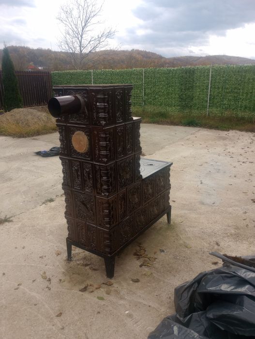 Soba de teracota făcută manual la Târgu Mureș