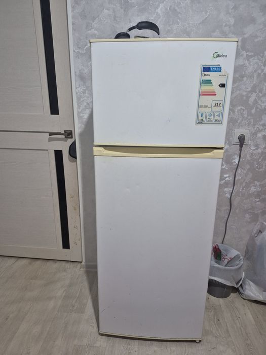 Продается холодильник