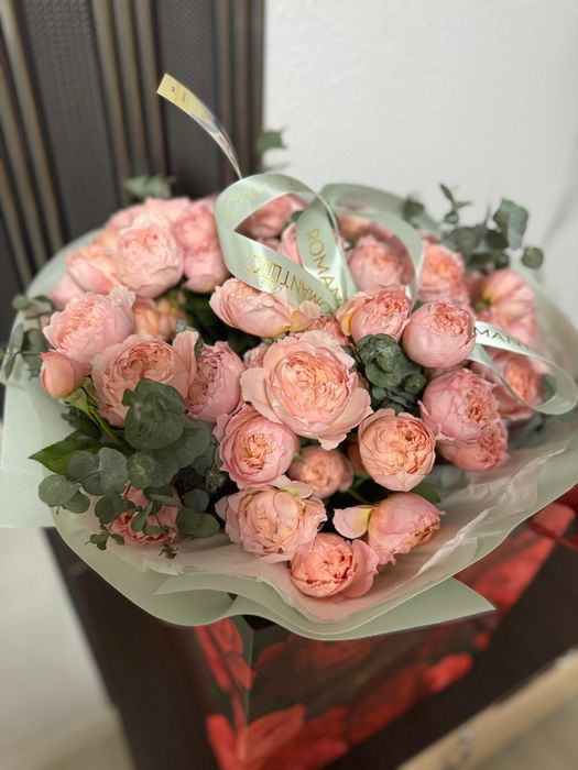 Продам розы от Romantıc подарили сегодня