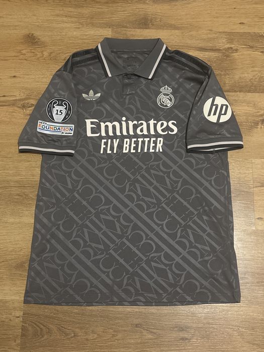 Реал Мадрид 24/25 трети екип