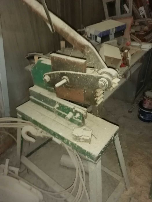 Foarfecă /ghilotina de tablă