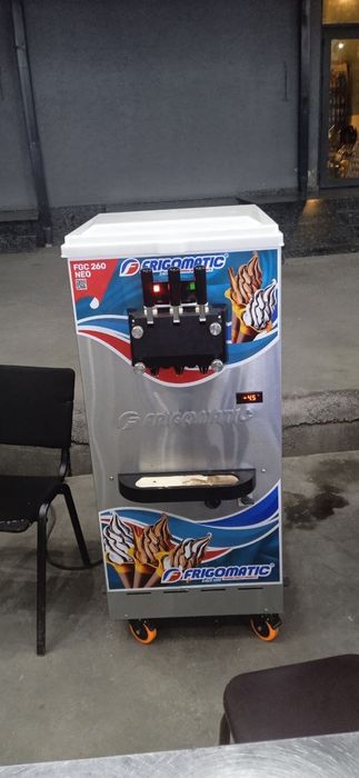 Muzqaymoq freezer