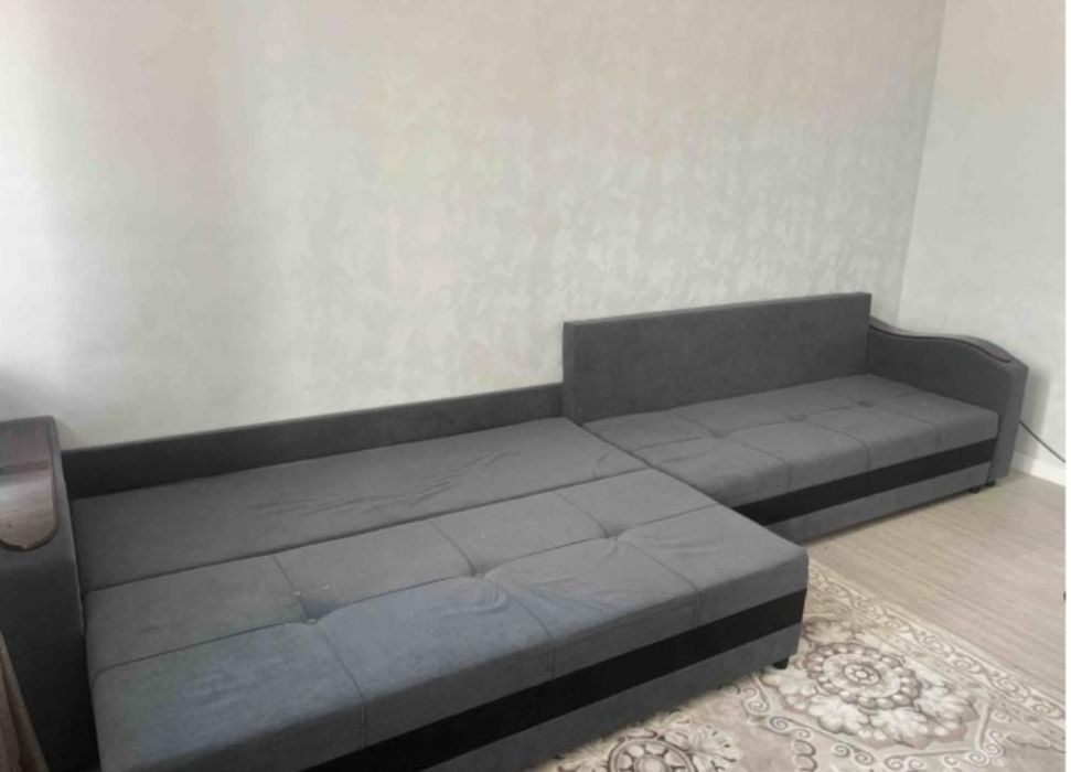 Продам диван в отличном состоянии.