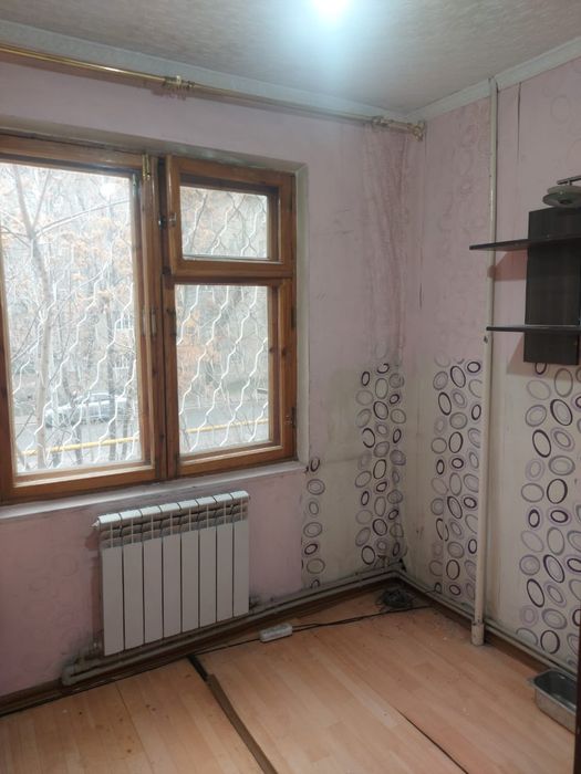 Продам 1а ком 8 микрорайон