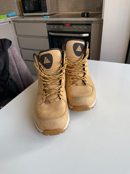 Мъжки боти на Nike