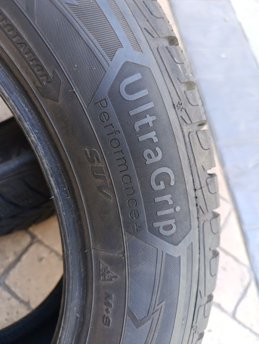 Нови гуми Good year 235/60/18 Ultra grip Performance+, dot 2025