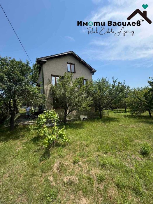 Продава КЪЩА област София, с. Калотина