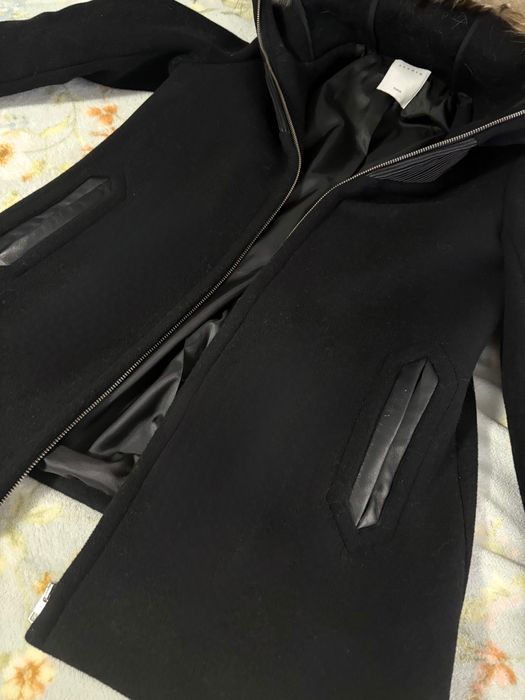 Ново черно палто на Sandro