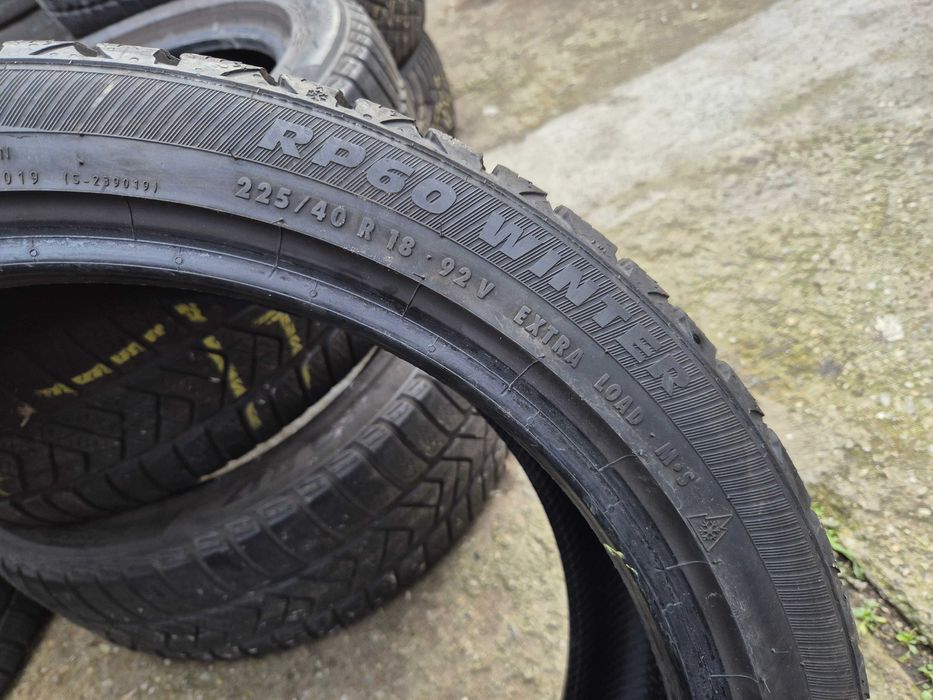 2 Anvelope de IARNA - 225/40/18 - PLATIN - Stare F BUNA DOT 2021 !