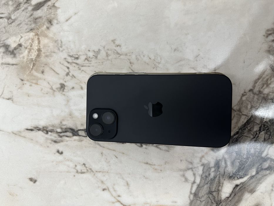 Iphone 15 black