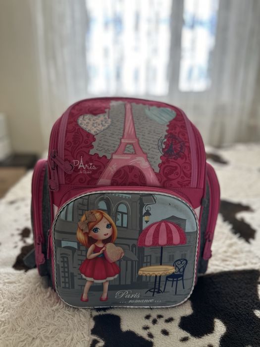 Продаю рюкзак для девочки