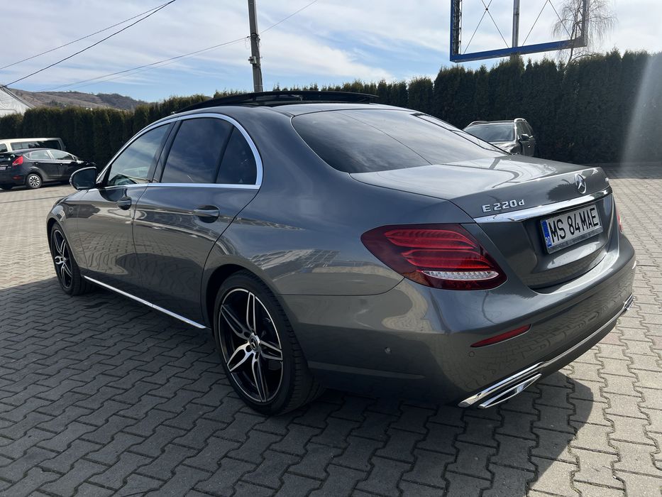Mercedes E 220 4 Matic AMG