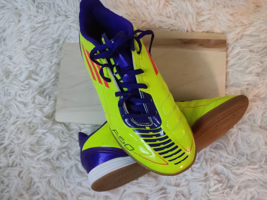 Маратонки Адидас 37р