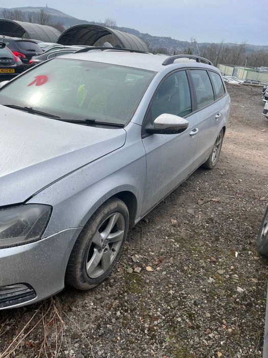 Dezmembrez Vw Passat B7 1.6 TDI cod motor CAY  manuala 6+1 an  2012