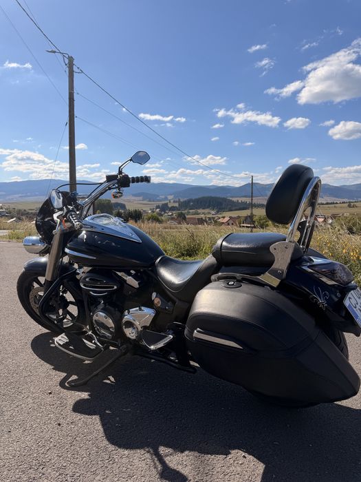 Yamaha Midnight Star XVS 950 a