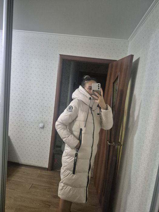 Продам зимний пуховик женский