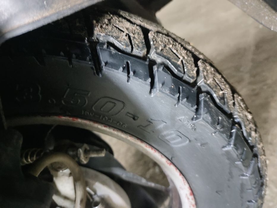 Скутер продам сел и поехал