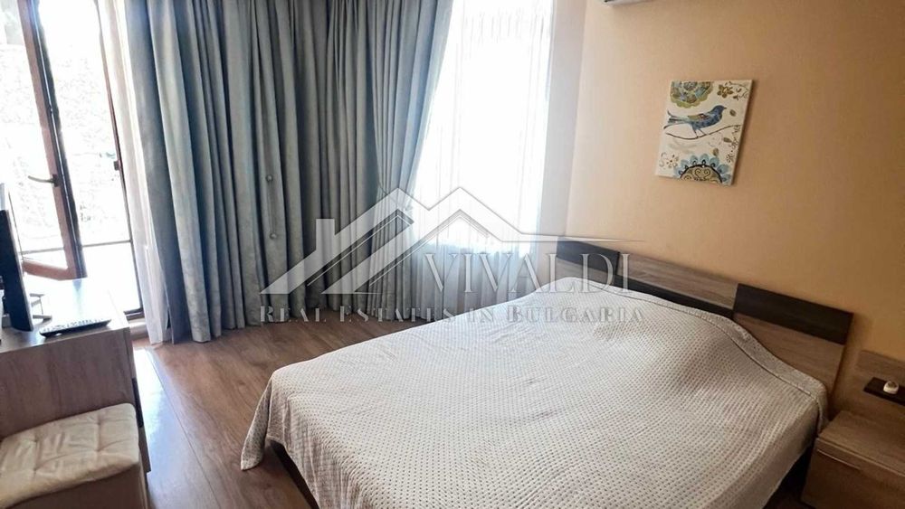 Дава се под наем Тристаен апартамент в к.к. Св.Св. Константин и Елена - 110 кв.м за 800 € - Снимка #4