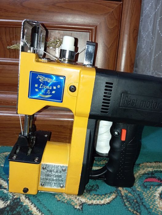 Мешкозашивочная машинка