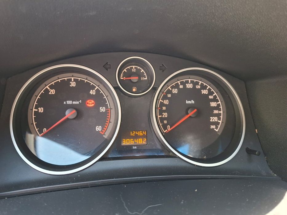 Vând Opel Astra break