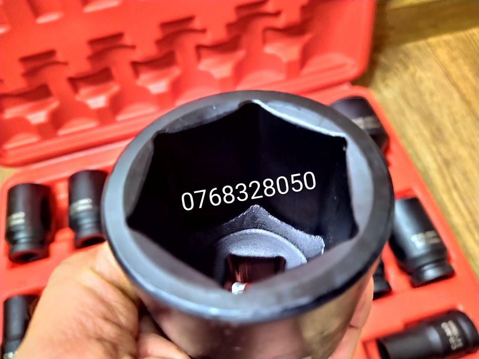 Set tubulare impact 3/4″ – 16 piese + cutie robustă