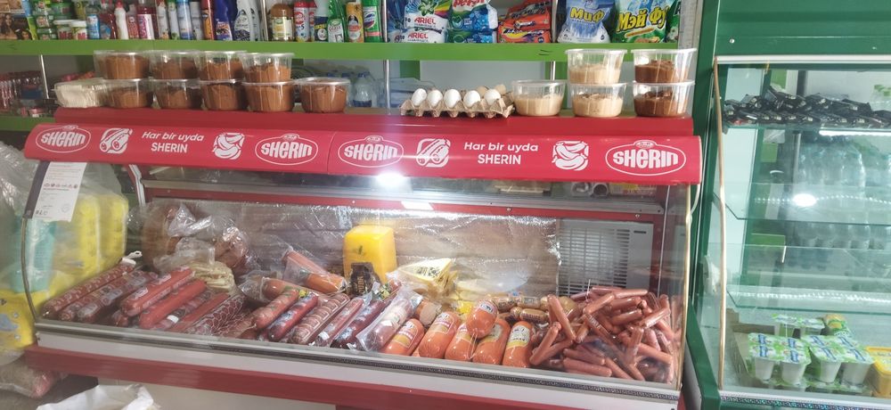 vitrinali Halodilnik tort va kolbasa uchun