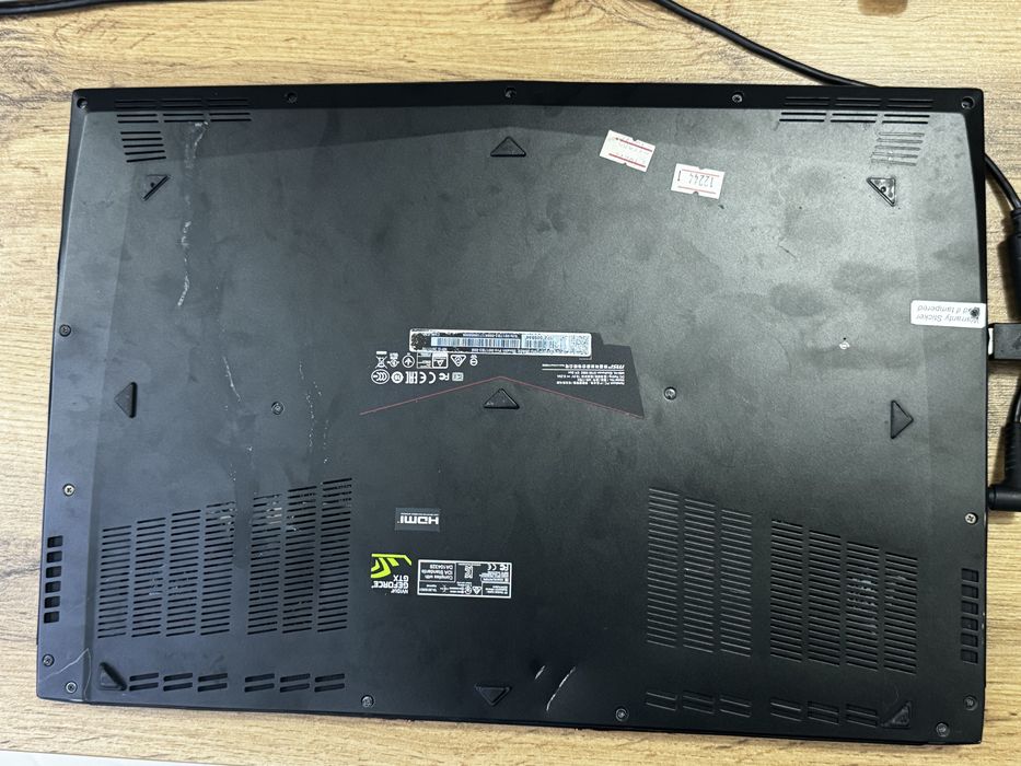 ноутбук MSI GL62M 7REX