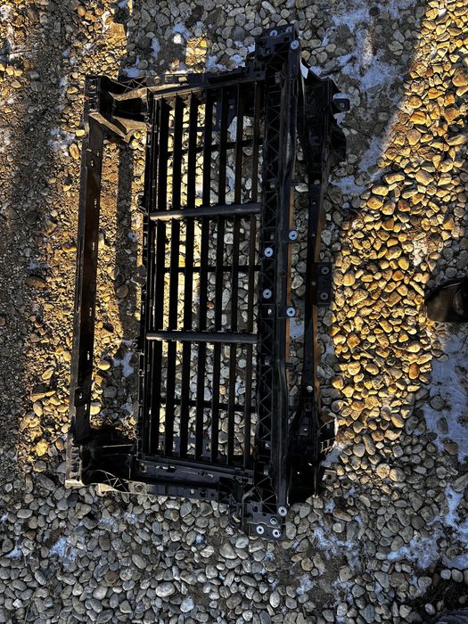 Tragher .hotă aer porsche cauyene 9.y.