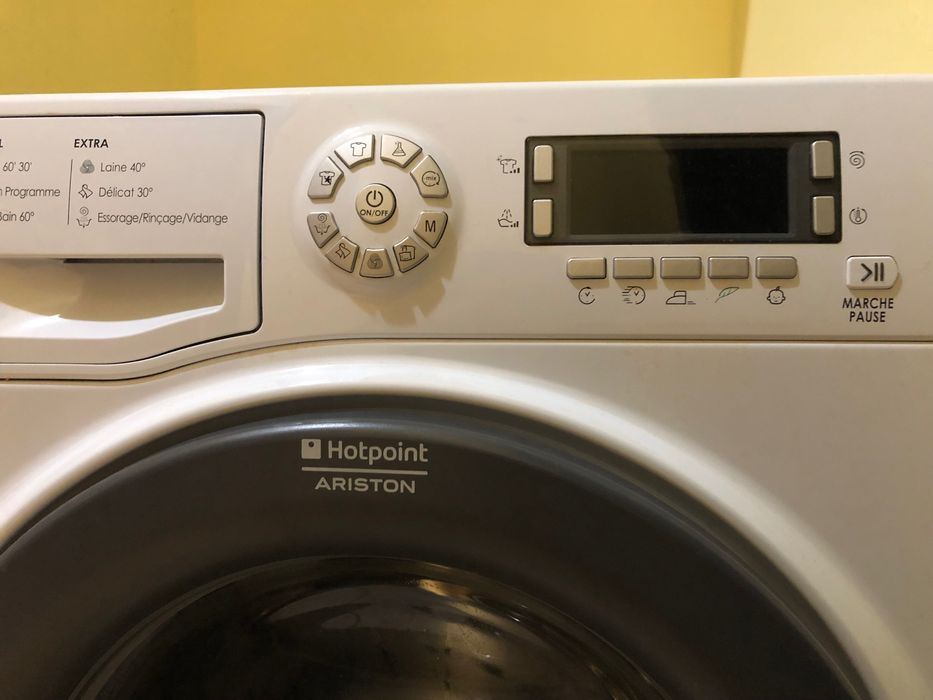 Продавам пералня **Hotpoint Ariston WMD