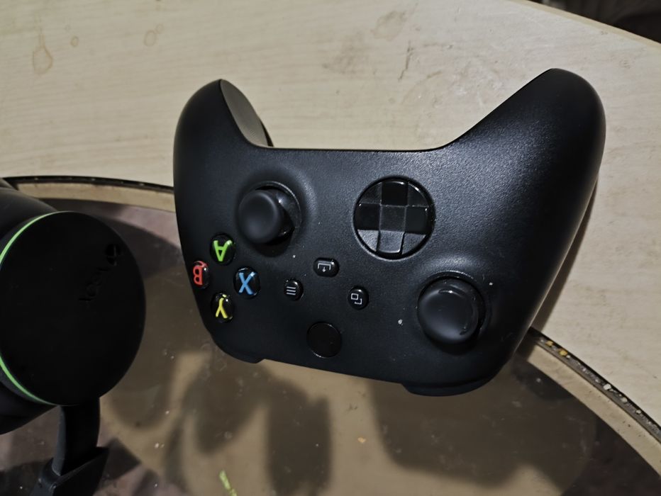 Xbox series x + наушники xbox
