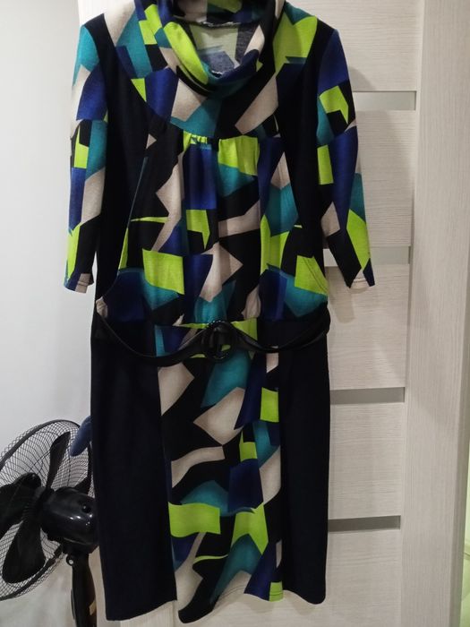 Продам отличные платья