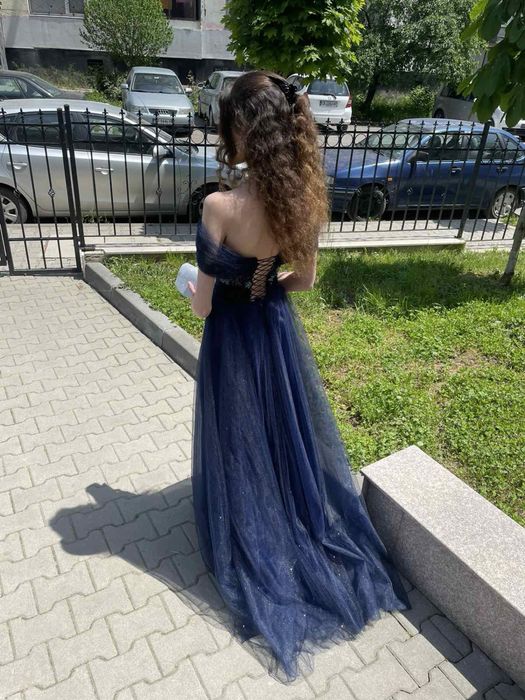 Бална рокля