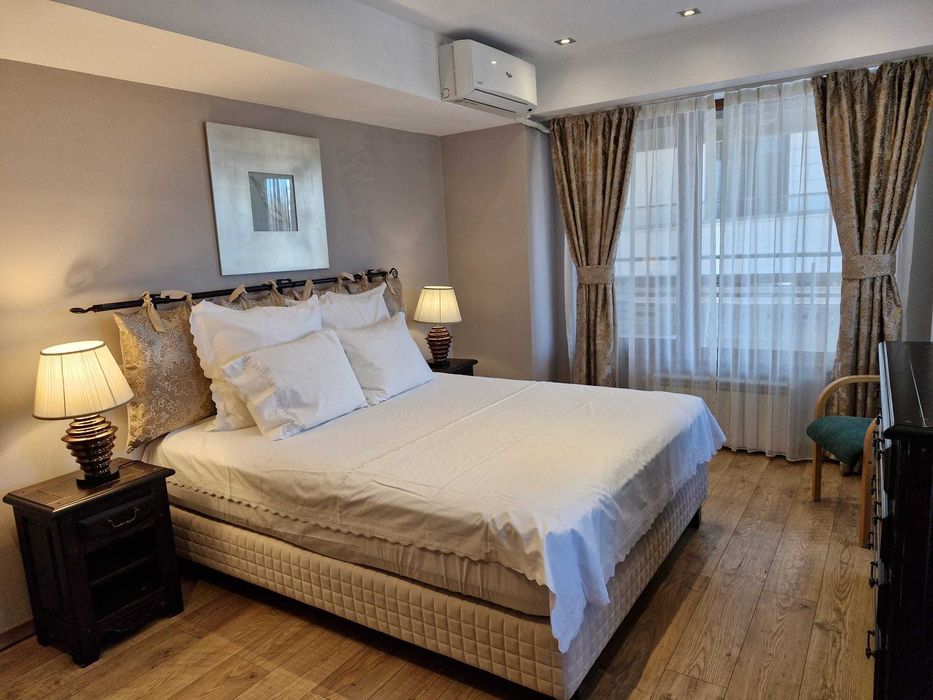 Mamaia Centru, 2 camere 80 mp, renovat, parcare, utilat, minim 12 luni